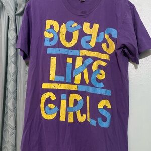Boys like girls band tshirt